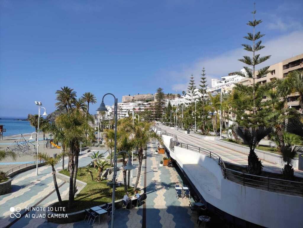 Centro-Primera Linea De Playa Альмуньєкар Екстер'єр фото